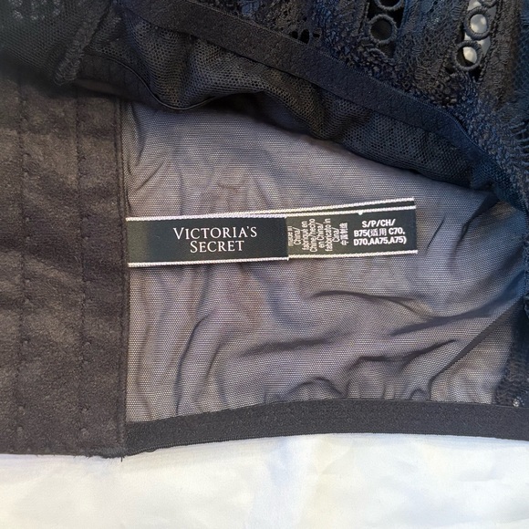 Victoria’s Secret Bralette Top - Picture 6 of 6